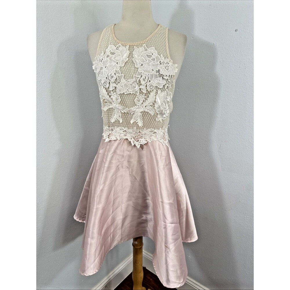 A Peach‎ Dress Womens M Champagne Strapppy Back Feminine Party Events Y2K